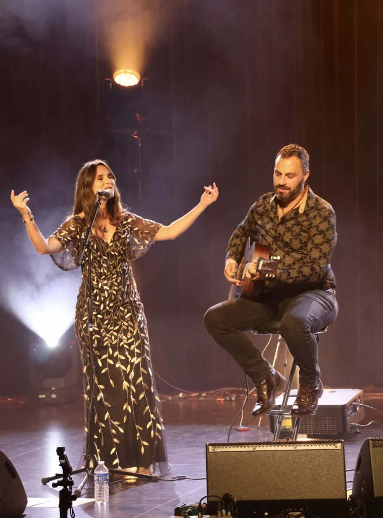 duo-acoustique-amiens-folk-rock-pop-groupe-live-concert-public-guitariste-chanteuse